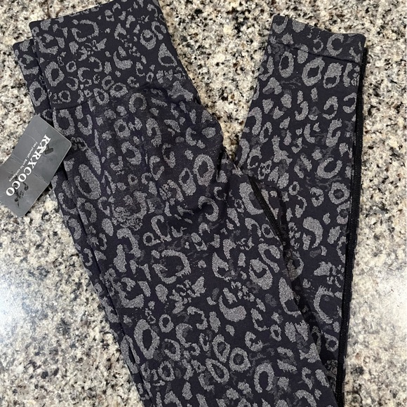 NWT- RXRX Coco butt lifting leggings, choice of colors and sizes - Picture 2 of 5